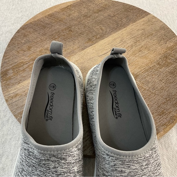 FREEDOM FIT ZONE WOMEN’S SLIP-ON SNEAKERS LIGHTWEIGHT SIZE: 11 W COLOR: GRAY - Picture 8 of 11